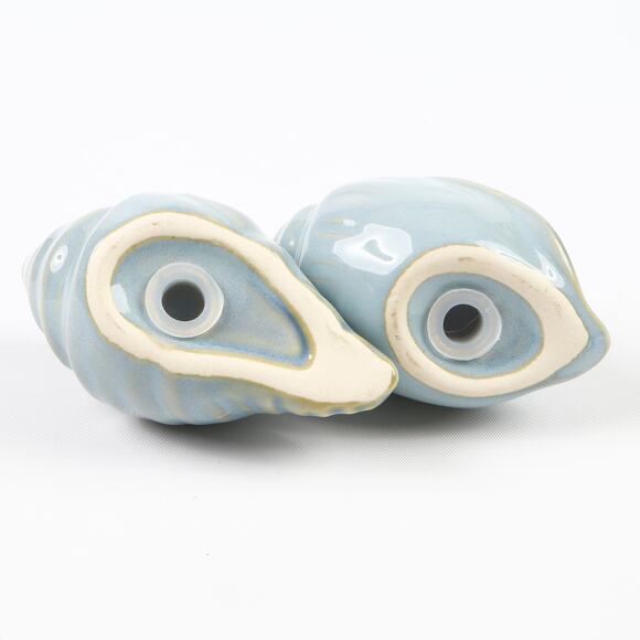 Pair of Ceramic Blue Shells Seashells Table Salt & Pepper Shakers & Stoppers - Picture 6 of 6